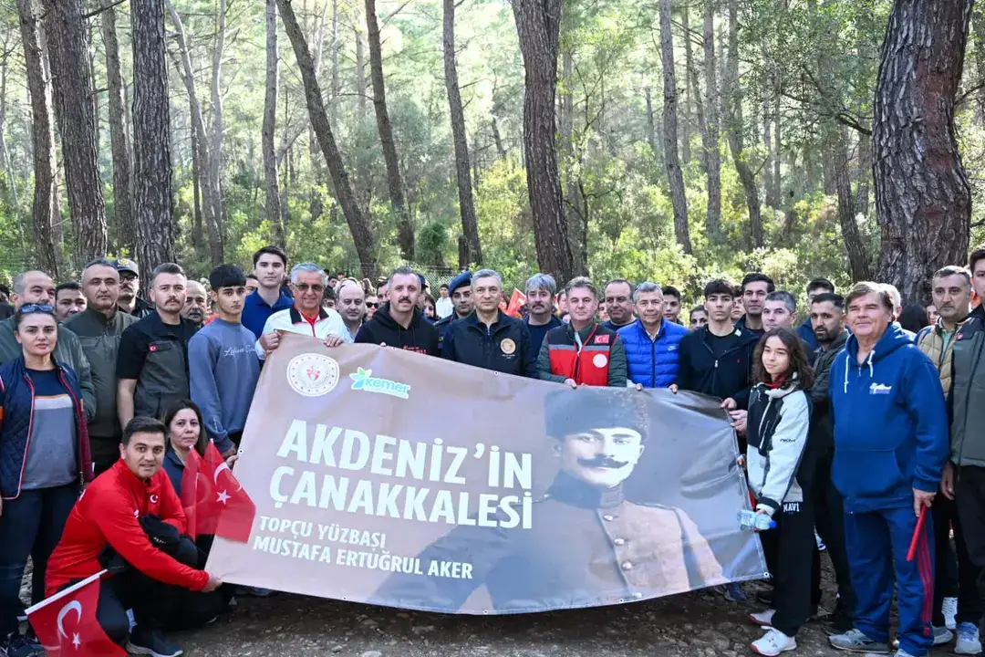 Kemer'de Mustafa Ertuğrul Aker ve Silah Arkadaşları Anıldı 5